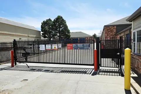 Public Storage photo 2