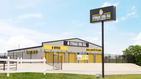 Storage King USA in Niederwald, TX