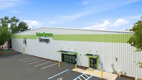Extra Space Storage in Port Charlotte, FL