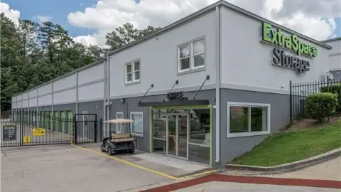 Extra Space Storage in Kennesaw, GA
