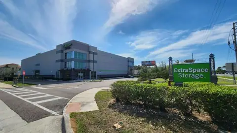 Extra Space Storage in Kissimmee, FL