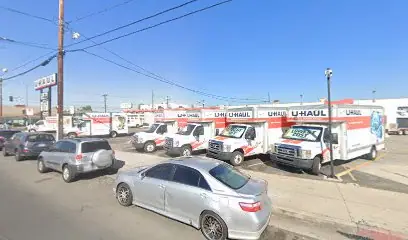 Self-Storage at U-Haul, RV storage in North Hills