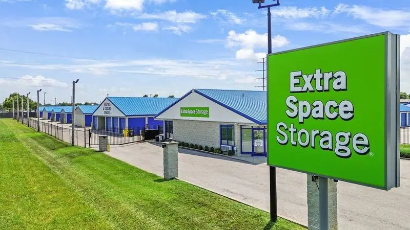 Extra Space Storage, RV storage in Clarksville