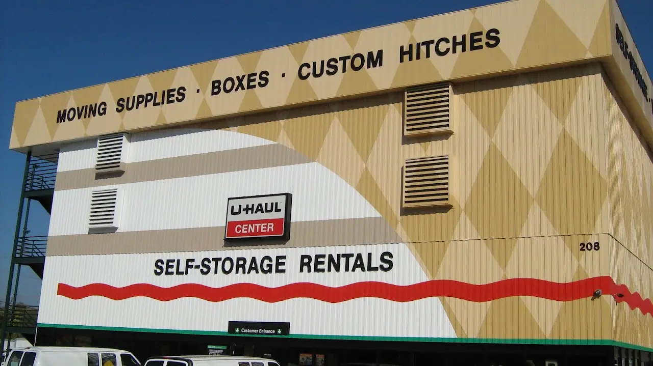 Self-Storage at U-Haul, RV storage in Hendersonville