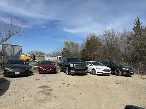 Robert's Truck and RV Storage of Balch Springs photo 3
