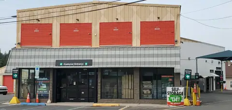 Self-Storage at U-Haul in Toms River, NJ