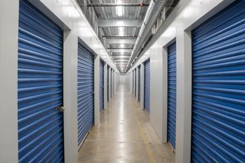 Public Storage photo 2