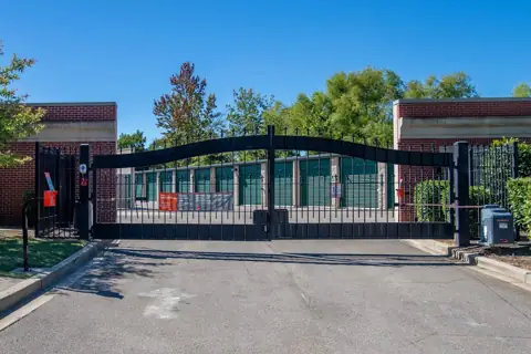 Public Storage photo 2