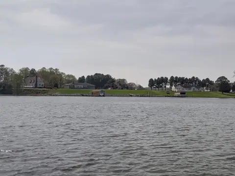 Olverson's Lodge Creek Marina in Lottsburg, VA