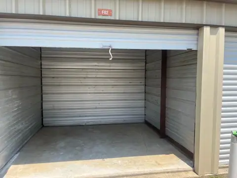 Mini Mall Storage - Meridian photo 3