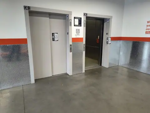 Public Storage photo 2