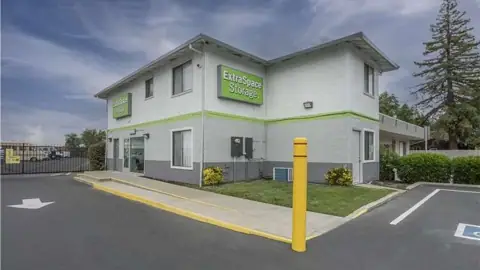 Extra Space Storage in Roseville, CA