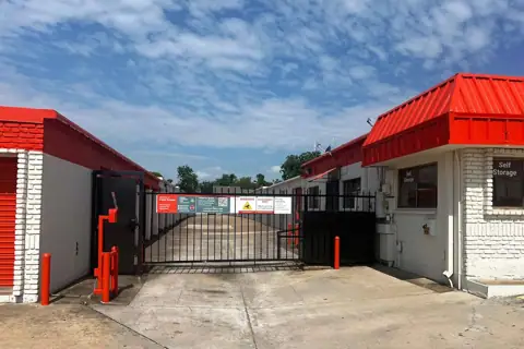 Public Storage photo 2