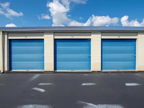 American Secure Storage - Cedar Bluff in Knoxville, TN