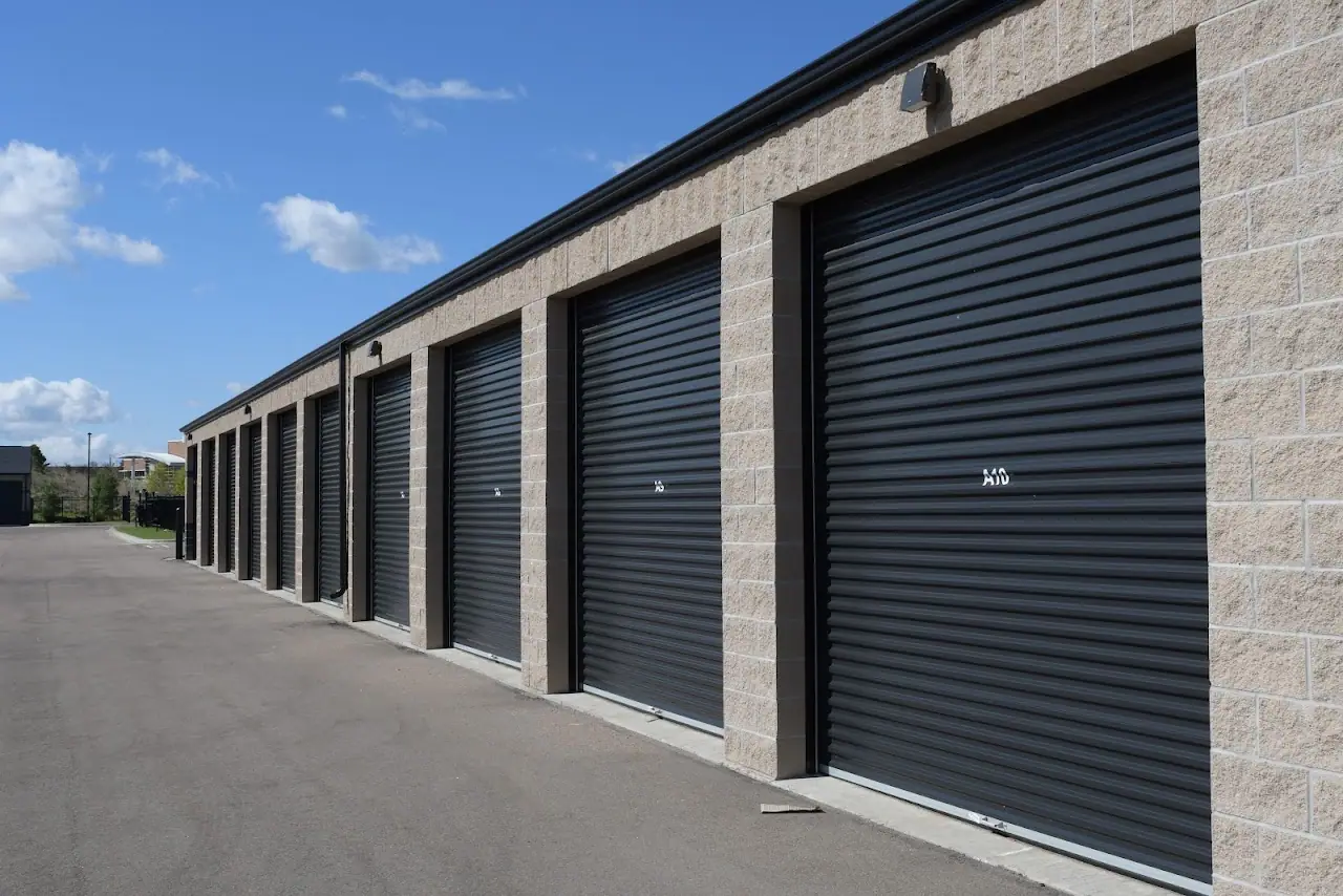 Acorn Mini Storage, RV storage in Woodbury
