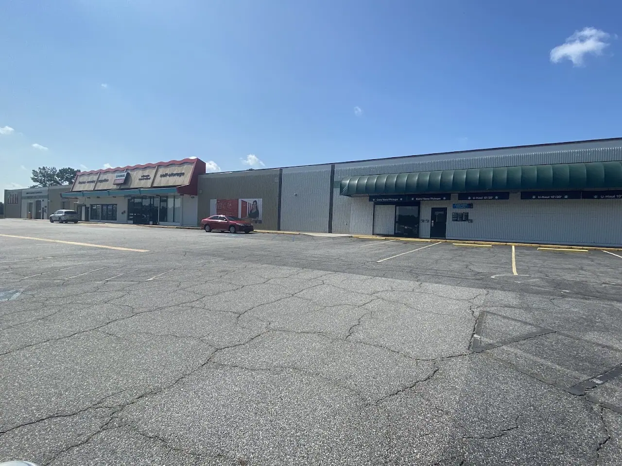 Self-Storage at U-Haul, RV storage in Columbus