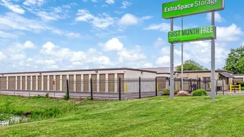 Extra Space Storage in Plainfield, IL