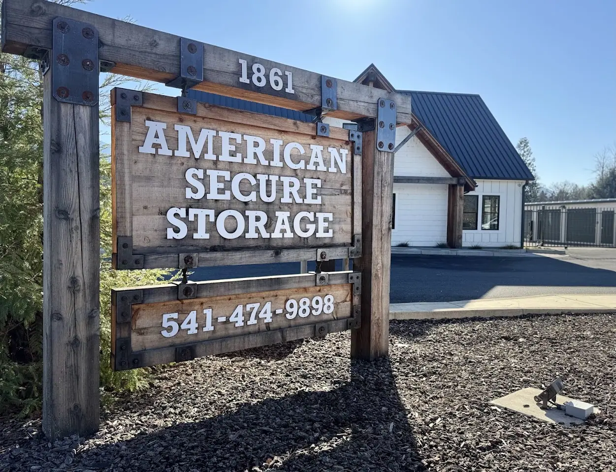 American Secure Storage, RV storage in Grants Pass