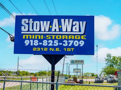 Stow-Away Mini Storage in Pryor, OK
