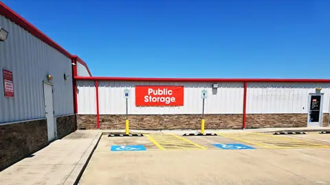 Public Storage photo 2