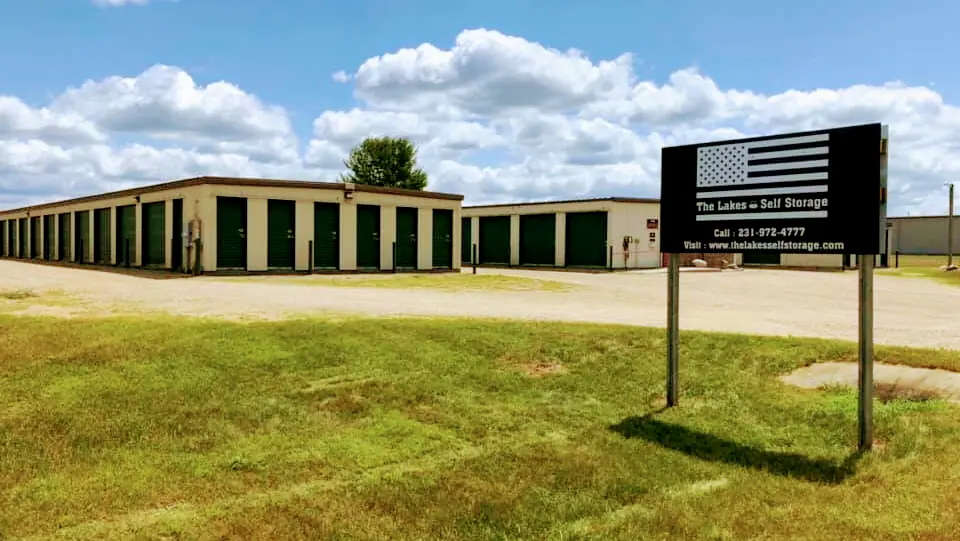 The Lakes Self Storage, RV storage in Mecosta