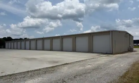 Tullahoma Large Storage photo 2