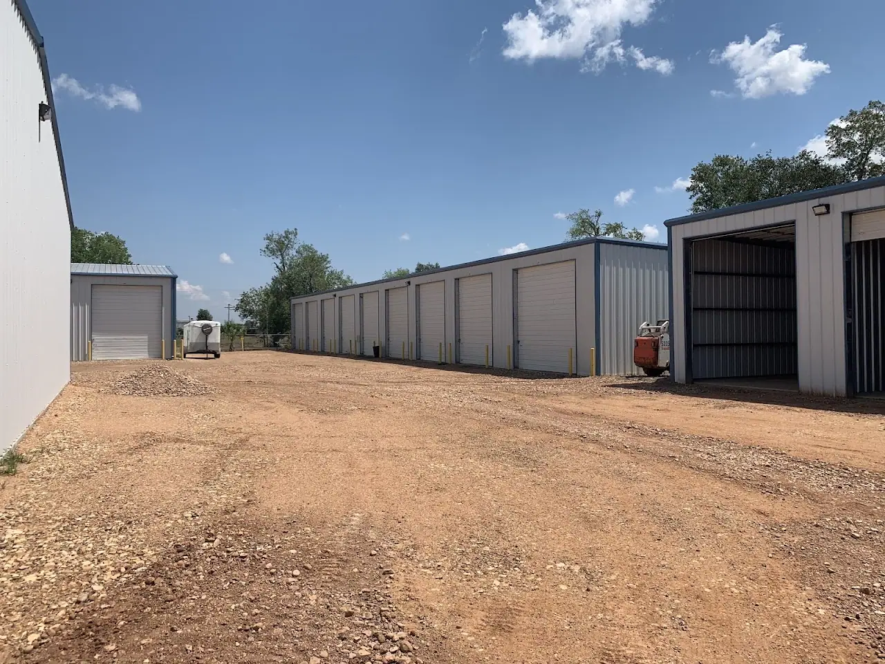 COME AND STORE IT, LLC Storage & Shops, RV storage in Victoria
