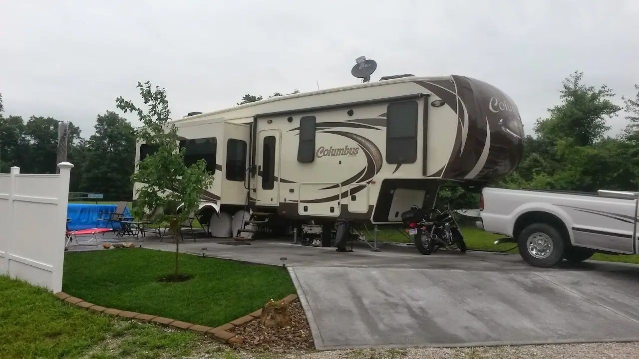 Fisherman's Roost Storage & RV Park, RV storage in Clinton