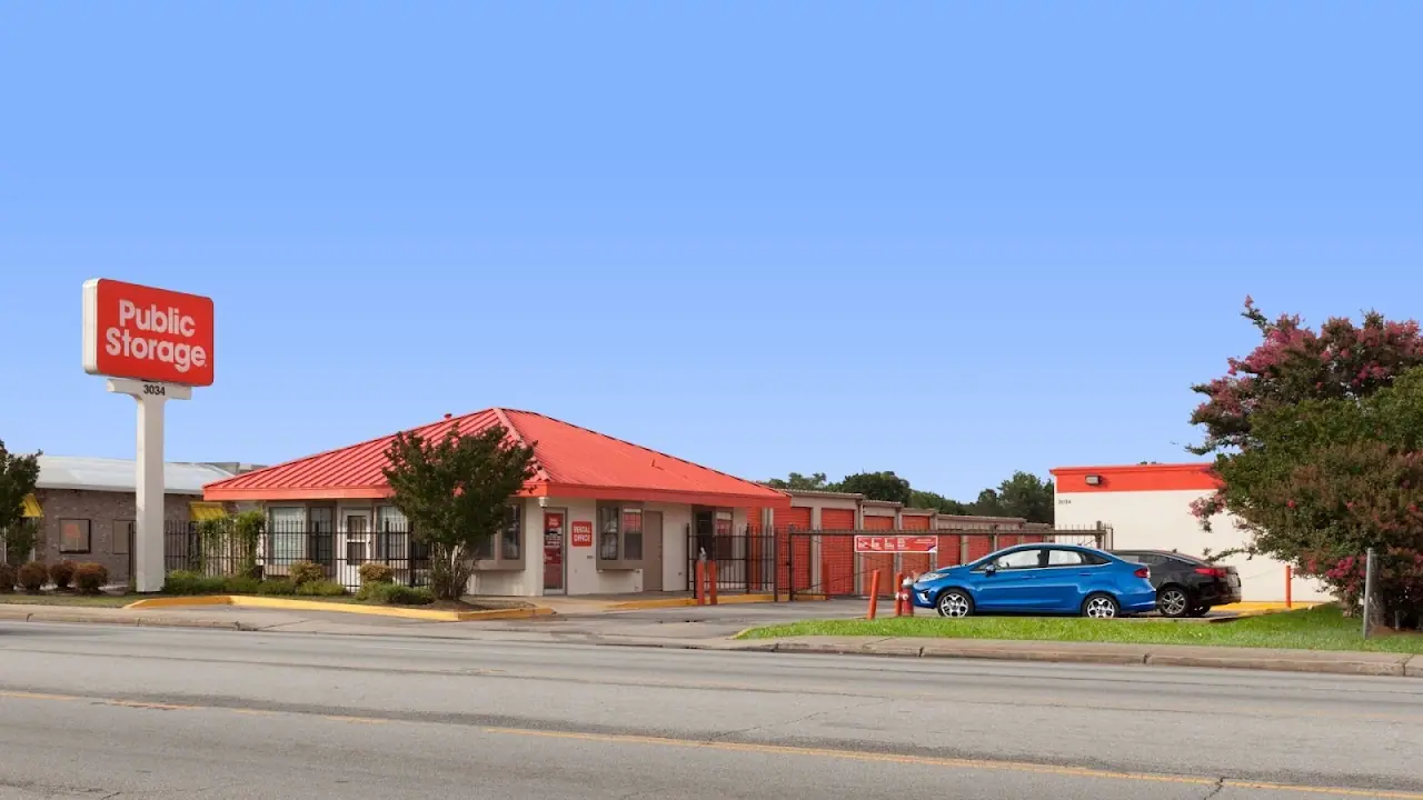 Public Storage, RV storage in Columbia