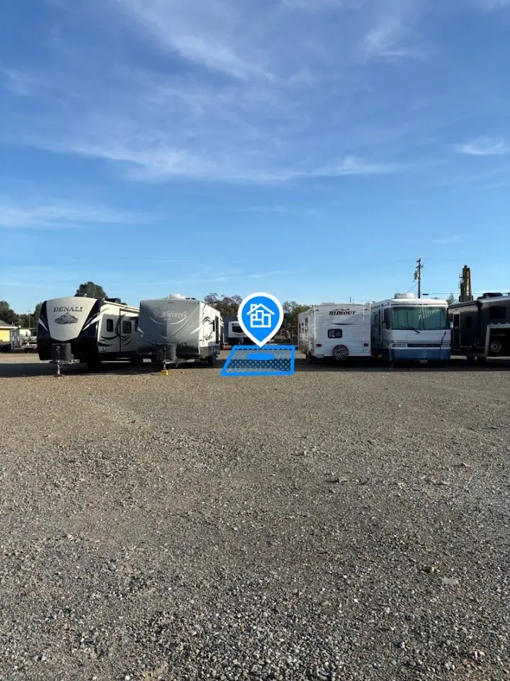 Linda’s RV and Boat storage, RV storage in Redding
