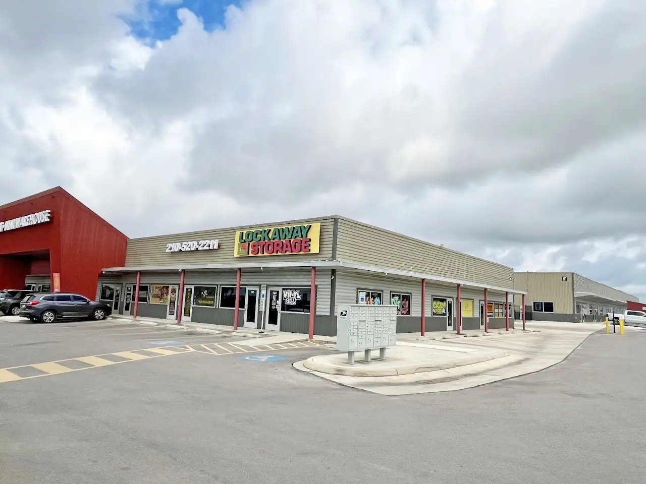 Lockaway Storage, RV storage in San Antonio