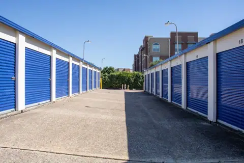 Public Storage photo 2
