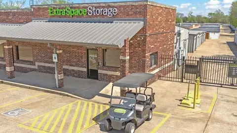 Extra Space Storage photo 2
