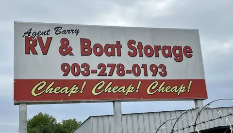 Agent Barry RV and Boat Storage photo 3