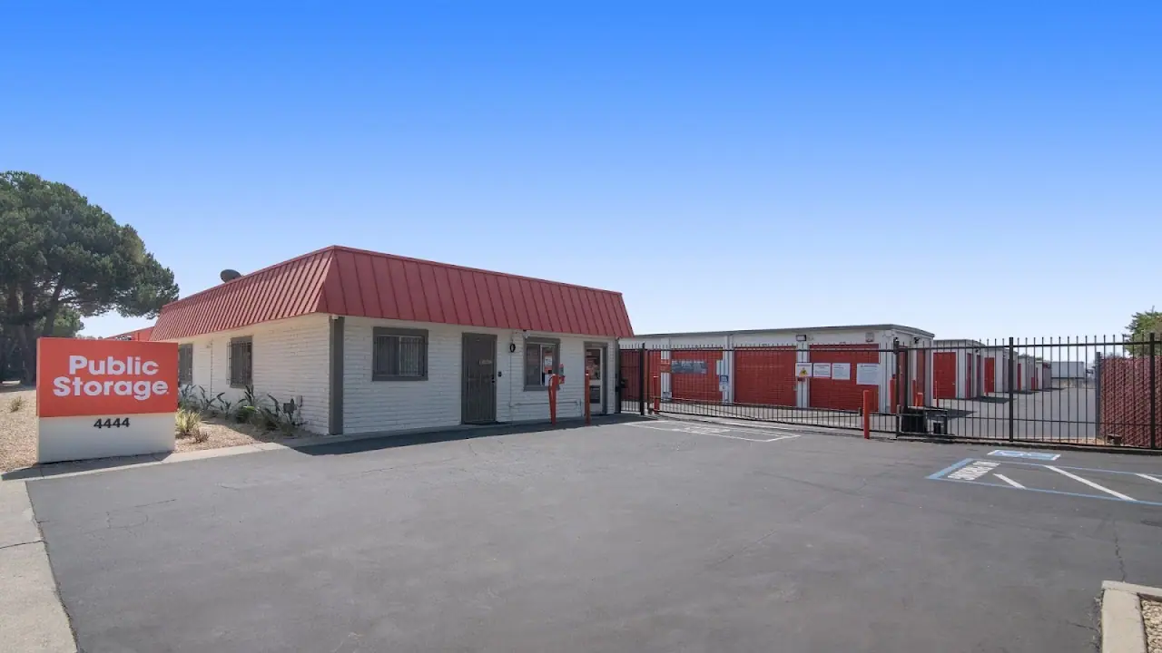 Public Storage, RV storage in Fremont