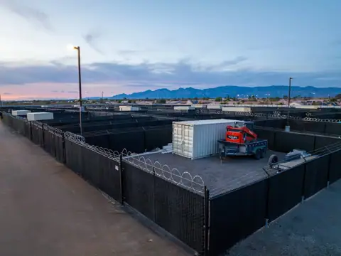 Lynx Contractor Storage photo 2