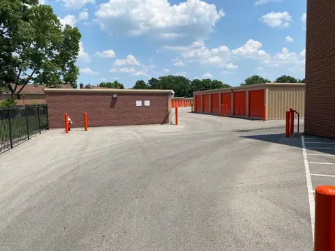 Public Storage photo 2