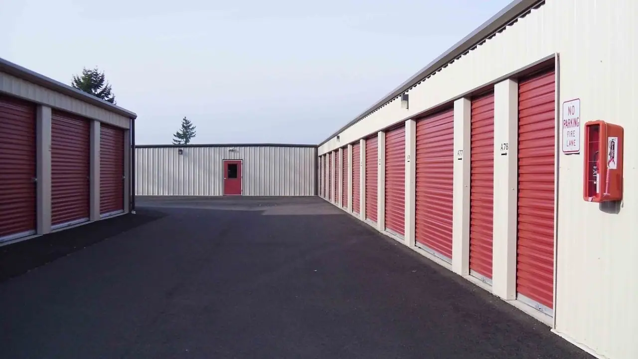 FreeUp Storage Salem Blossom Dr, RV storage in Salem