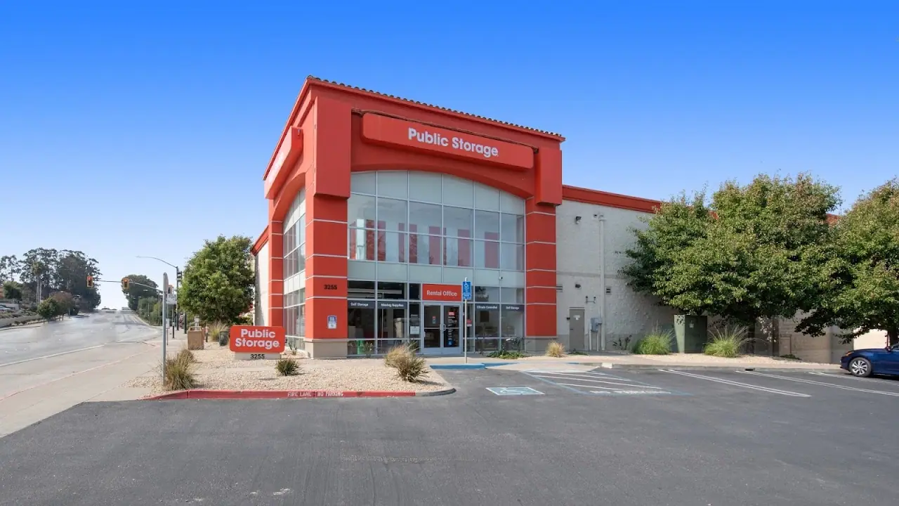 Public Storage, RV storage in San Pablo