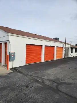 Public Storage photo 2