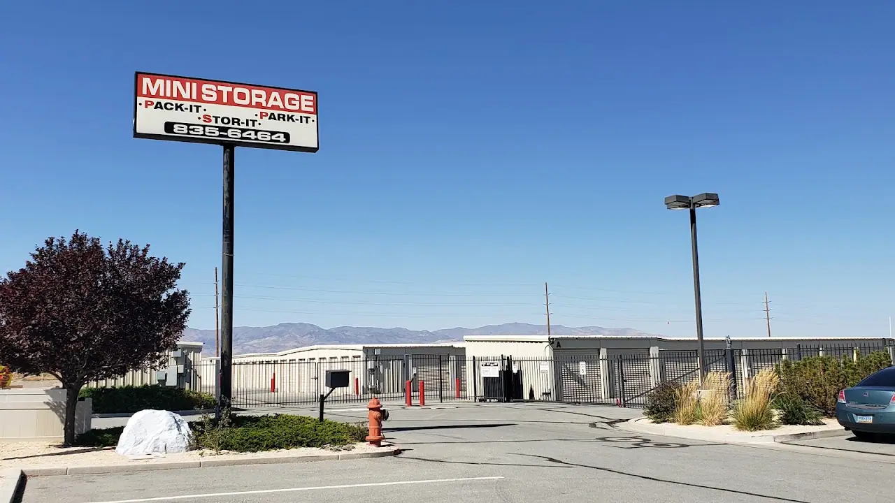 Pack-It Stor-It Park-It Mini-Storage, RV storage in Fernley