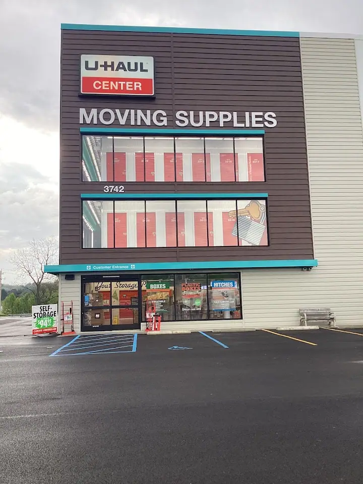 Self-Storage at U-Haul, RV storage in Zanesville