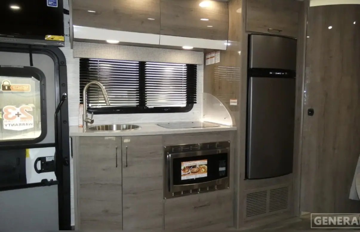 General RV Center, RV storage in Longmont