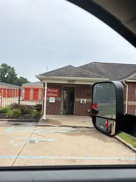 Public Storage photo 2