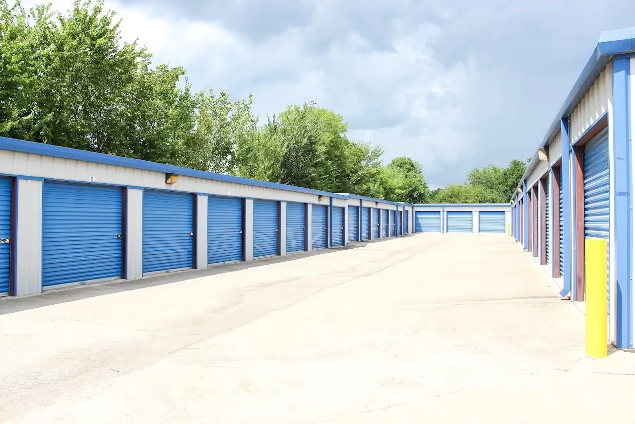 Easy Stop Storage - Tulsa North, RV storage in Tulsa
