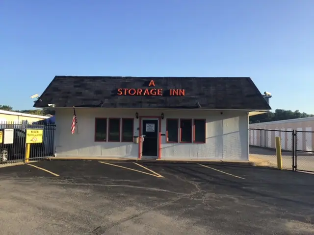A Storage Inn, RV storage in Manchester