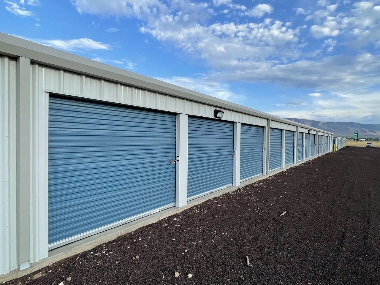 Make'n Space Self Storage LLC, RV storage in Fillmore