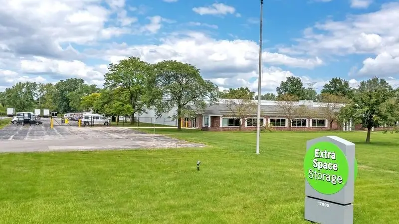 Extra Space Storage, RV storage in New Berlin