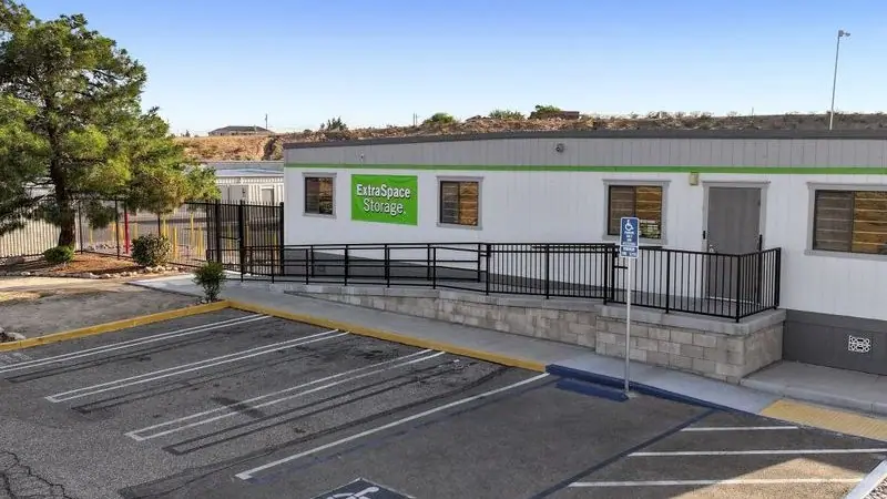 Extra Space Storage, RV storage in Hesperia