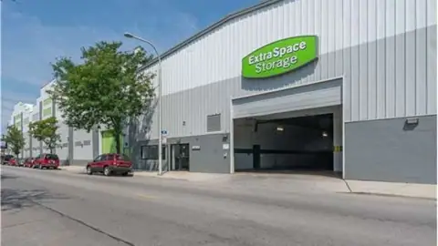 Extra Space Storage in Chicago, IL